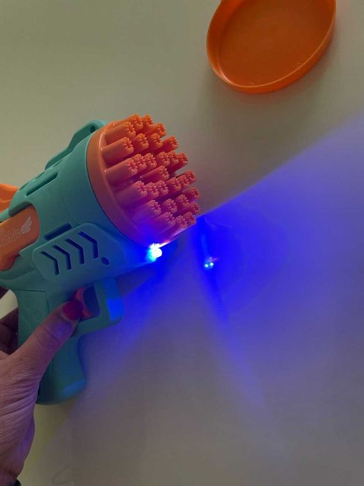 Пістолет для мильних бульок