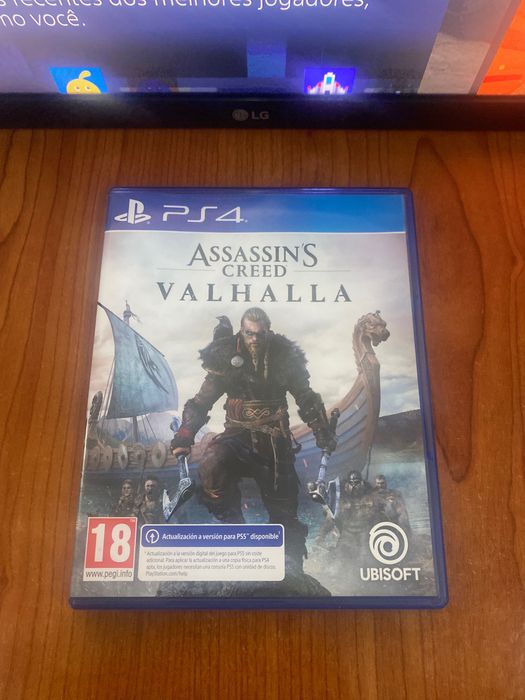 Ps4 pro 1TB com 2 comandos