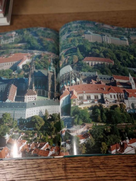 Hrady a zámky České republiky.