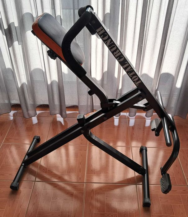 Máquina multi-exercício Total Crunch