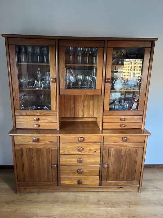 Mobília sala de jantar + sala de estar (madeira pinho - Cerne)