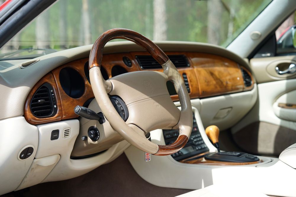 Jaguar Xk8 Jaguar Xk V Km | Klasyczne Gt Z Duszą | R. | Mi