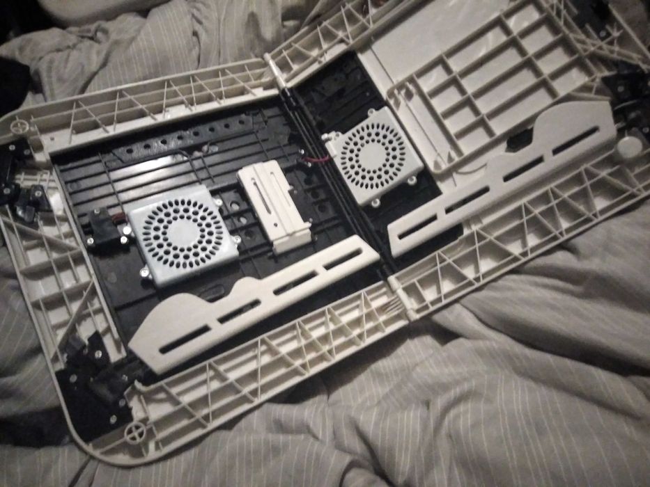 Столик без ножек, и ножка для Столика с охлаждением, для ноутбука.