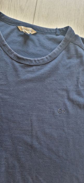 Calvin Klein XL.    .