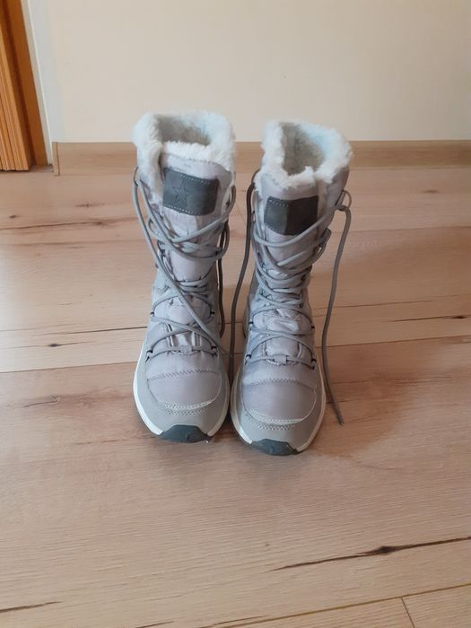 Śniegowce dziewczęce.  Rozmiar 38. Stan bardzo dobry.