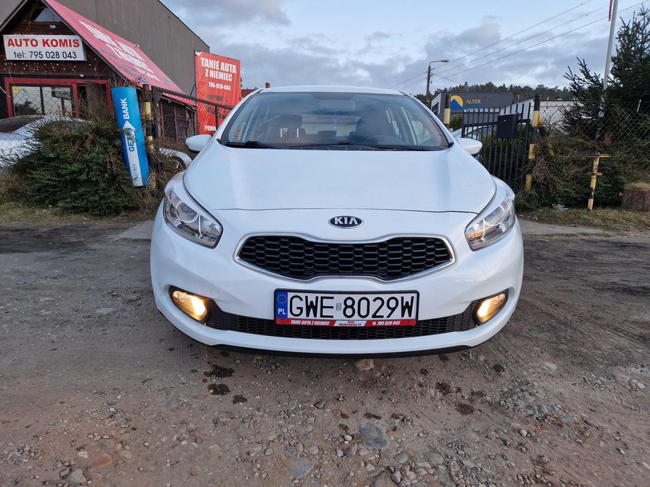 Kia Ceed Sprowadzony ! Zarejestrowany ! 5 Drwi ! Benzyna ! Hak ! 2013r