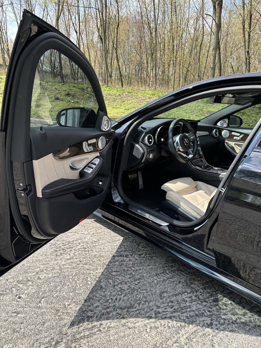 Mercedes-Benz C-Class 2018 VIN 55SWF8DB2KU287542 фото оголошення 8 з 23