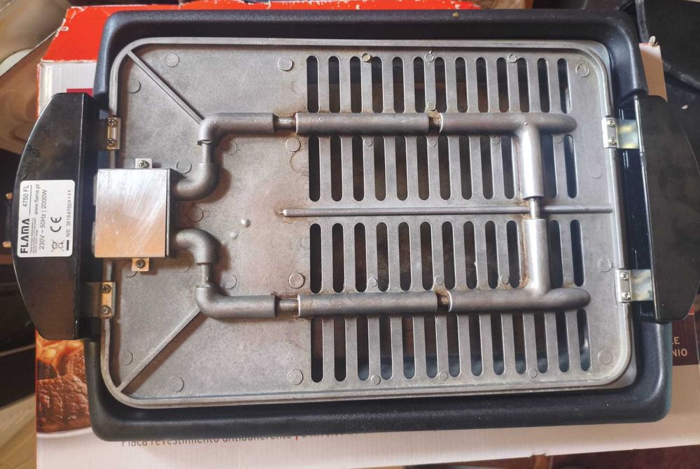 Grelhador elétrico FAMA