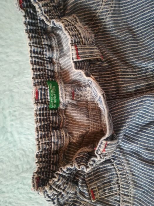 - Calças Benetton 9 meses novas