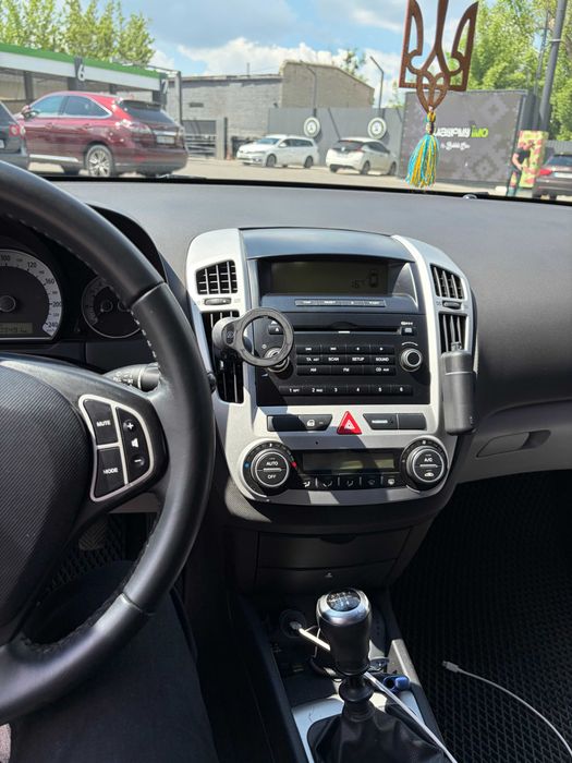 Автомобіль Kia Ceed 2008 (ProCeed)