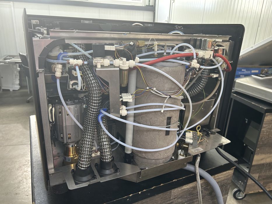 Кавомашина WMF Espresso професійна супер автомат