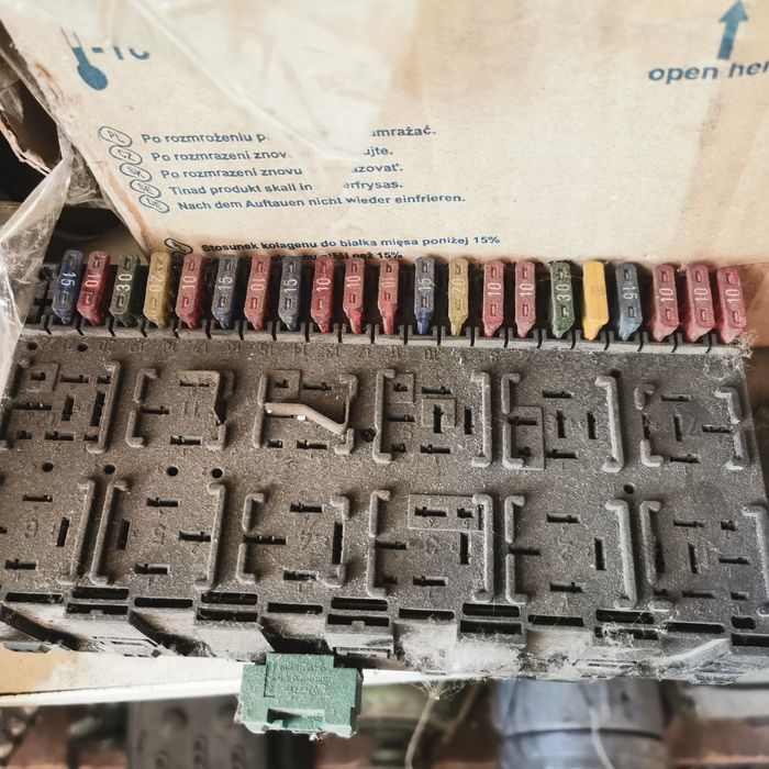 корпус воздушного фильтра , подножка порожек ,  Потолок VW T4