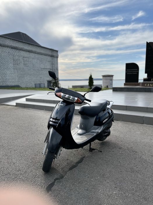 Продам Хонда LEAD100