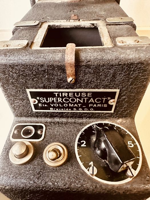 Antiga prensa elétrica de oficina Volomat Superconcact