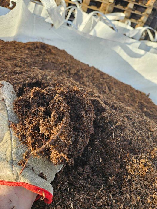 Torf wysoki kwaśny pH 3,8–4,2, Frakcja 0–40 mm, Big Bag 3 m³