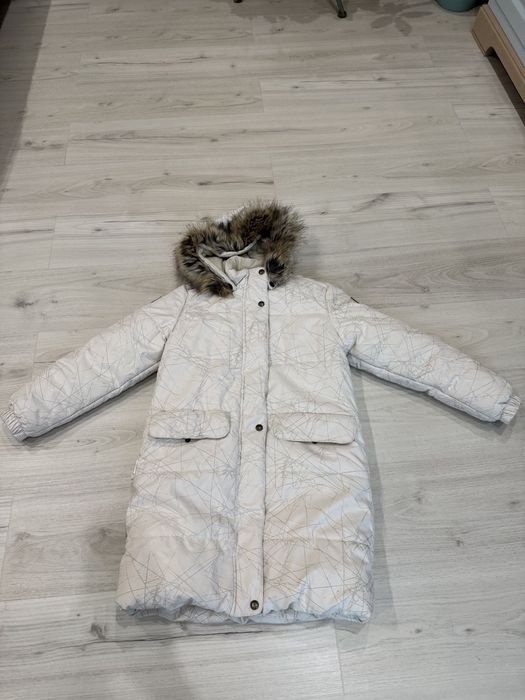 Зимнея куртка для девочки