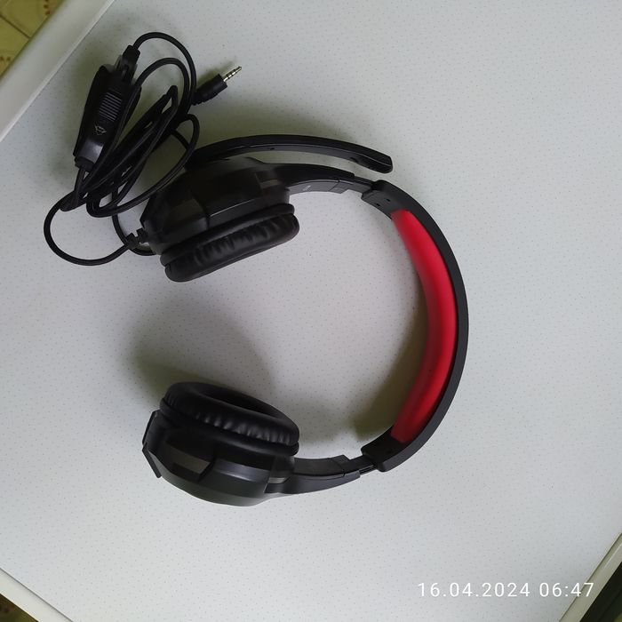 Ігрова гарнітура.