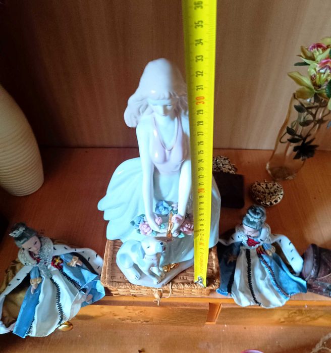 Laleczka porcelana