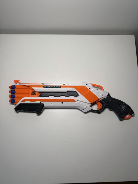 Nerf shotgun (Roughcut  2x4)