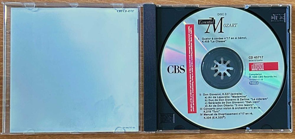 Mozart - The Essentials - 1989 - CD3423262525578301441