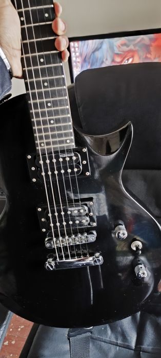 Guitarra Elétrica com Amplificador