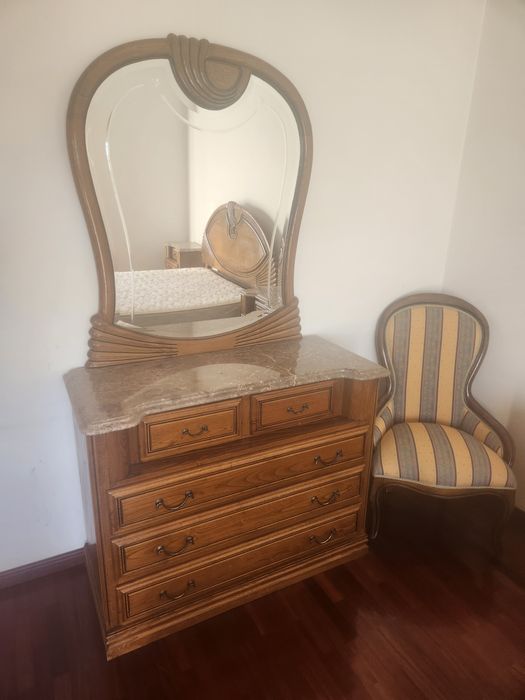 Mobília de quarto completa carvalho e mármore