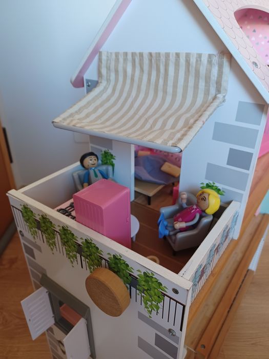Casinha de bonecos (menina)