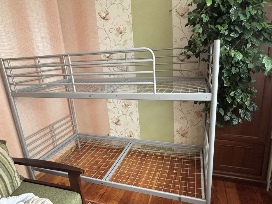 Двоярусне ліжко IKEA