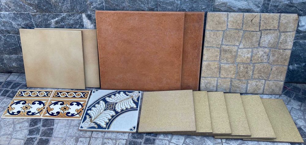 Conjunto de Azulejos Variados