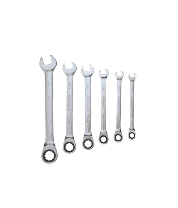 Набір ключів Parkside з тріскачкою (Німеччина) є з шарніром та без.