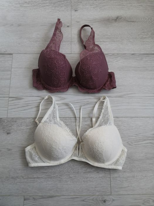 Reserved biustonosz stanik push up 70 32 c koronka paski.