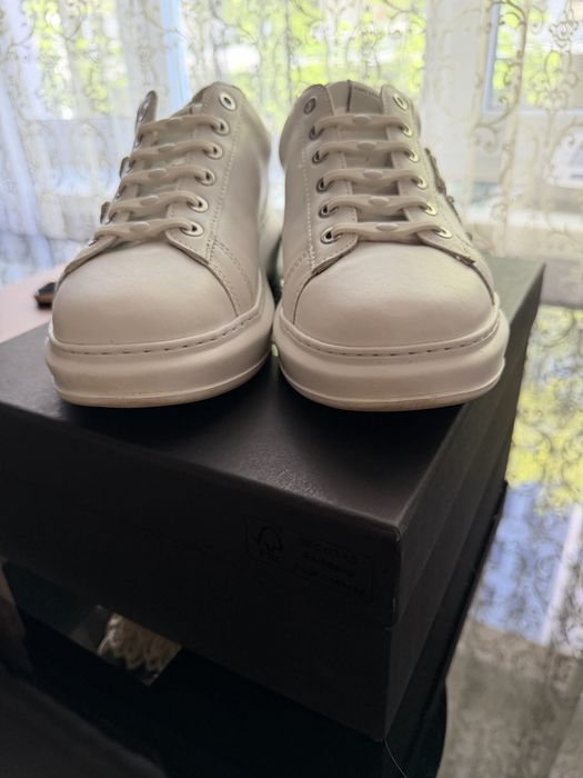Продам кросовки Karl Lagerfeld