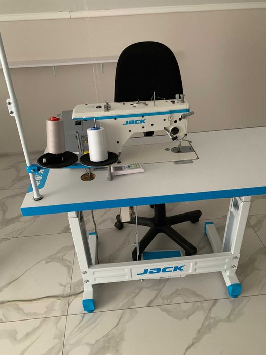 Швейна машина Jack Stebnówka A7-Dh, Оверлок,Парогенератор.