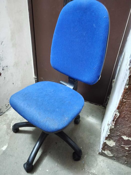 стул ссср . или  кресло копьютерное,  офисный стул