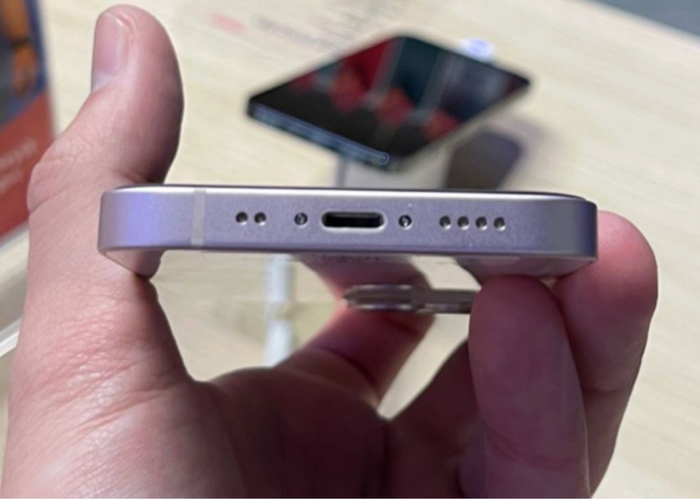 iPhone 13 mini 256 розовый в идеале + много подарков