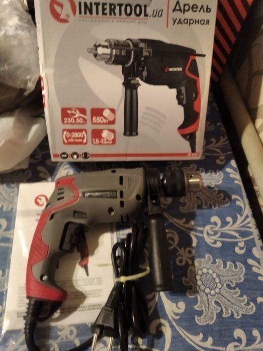 Дрель ударная, 0,55 кВт, 0-2800 об/мин, 1,5-13 мм, реверс