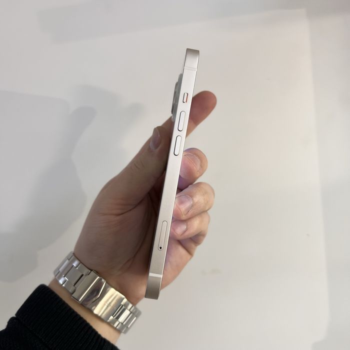 iPhone 13 128GB Starlight Как новый