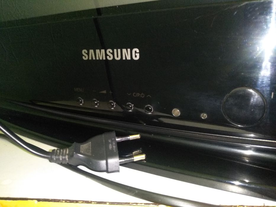 Робочий Телевізор Samsung CS–21Z57ZQQ Slim(з пласким екраном)