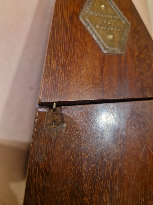 Vintage Metronome427692254791608322