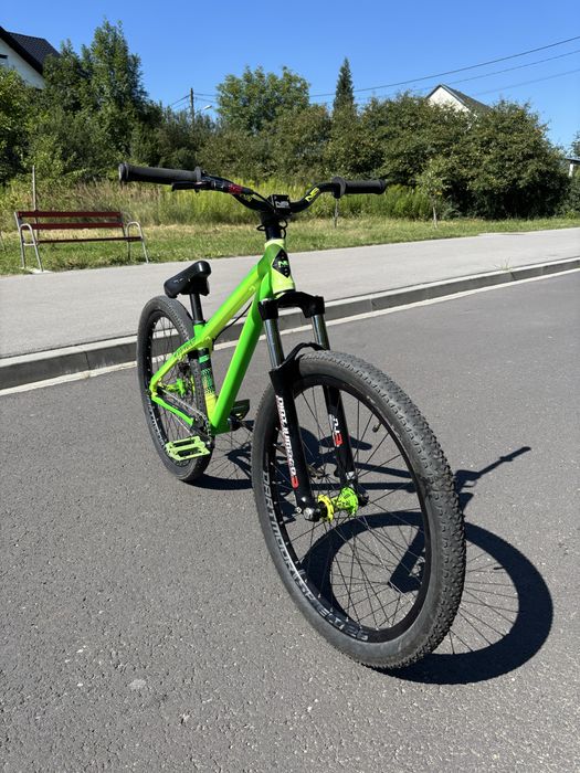 Rower dirt NS Bikes Movement
