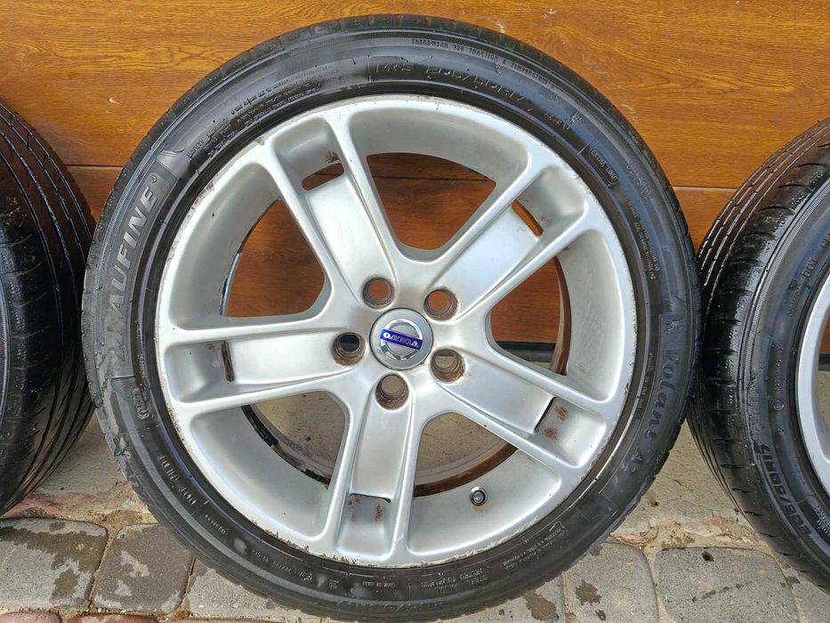 Felgi Volvo R 17 7J 5x108  V50 V30 plus opony