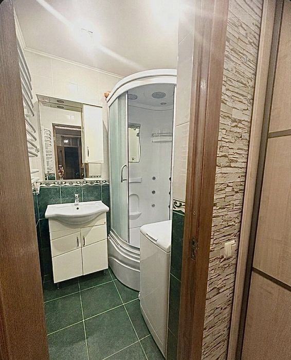 Продам большую 2-х ком 60м2 Тополь-3 (р-н Эпицентр/Мэтро/