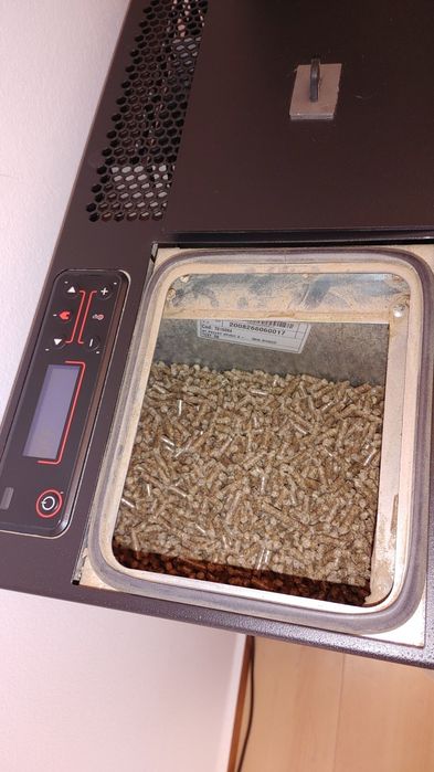 Salamandra pellets CADEL Spirit