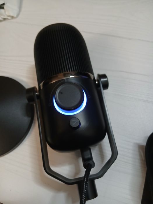Микрофон студийный для блогера