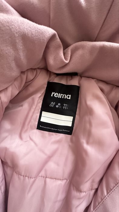Продам зимний комбинезон Reima
