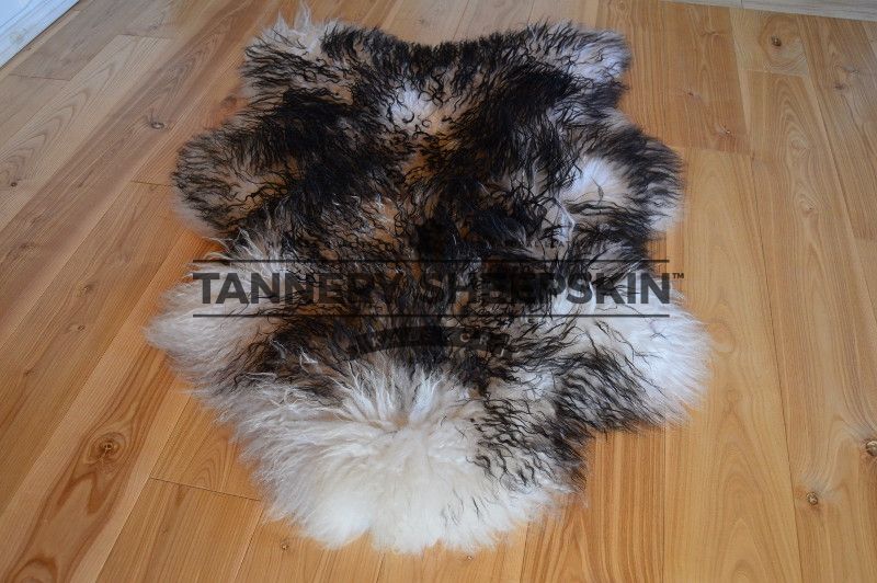 Skóra Dekoracyjna Muflon Czarny Island Kręcony Włos 90-110cm