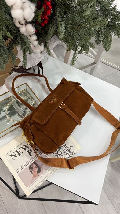 Сумка Prada замшева