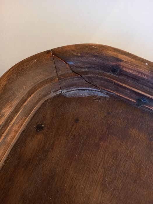 Tabuleiro em madeira(nogueira), antigo bom para recuperar.