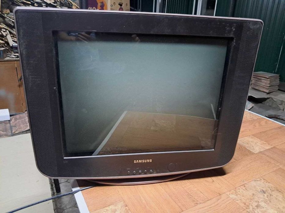 Телевізор Samsung CS21B500HU SlimFit (21 дюйм)