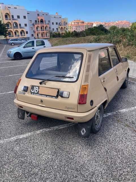 Renault 5 Laureate